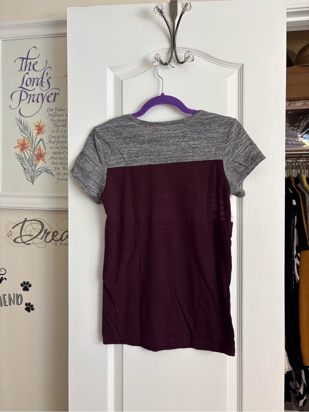 GIRLS LOVE Colorblock Tee - Picture 3 of 3